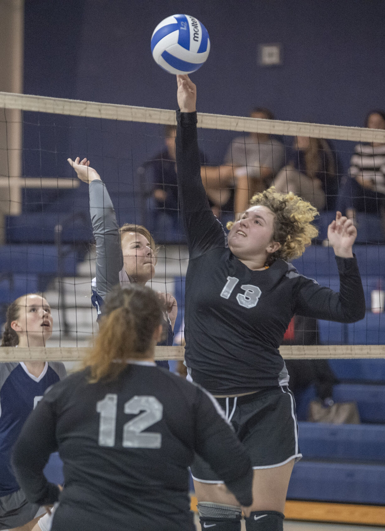 TEMPLE Volleyball. 3.JPG